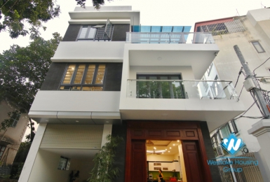 Three bedroom house for rent in Ngoc Thuy near French international school.